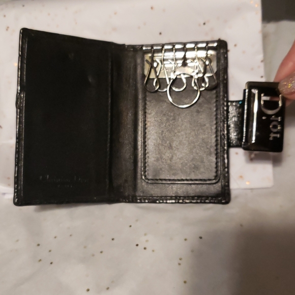 Beautiful Authenthic Dior Key Wallet - Picture 3 of 11